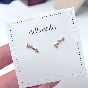 3/$35 - On the mark studs